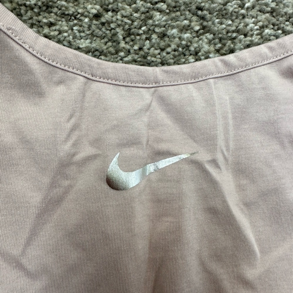 Nike Blush Tank Sleeveless T-Shirt Dri-Fit Athletic Cut Monochromatic EUC Large - Picture 4 of 8